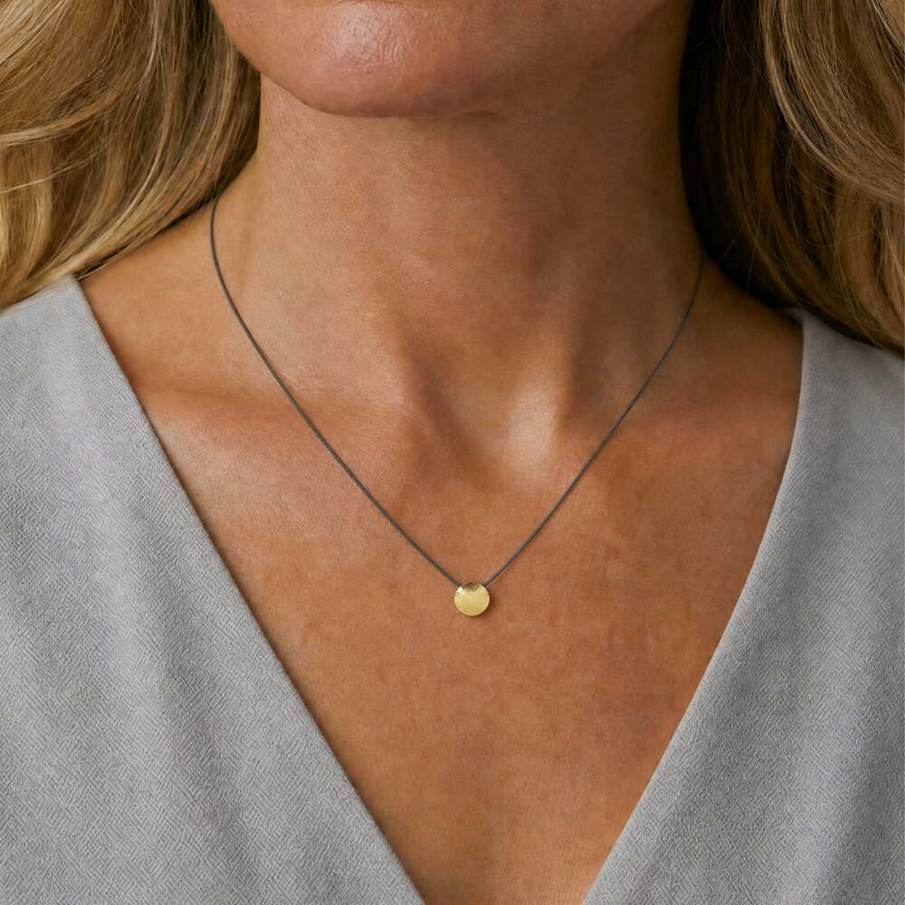 Q Evon Fine Jewelry Women's Acid Etched Gold Disc Necklace, Small NWT & Box